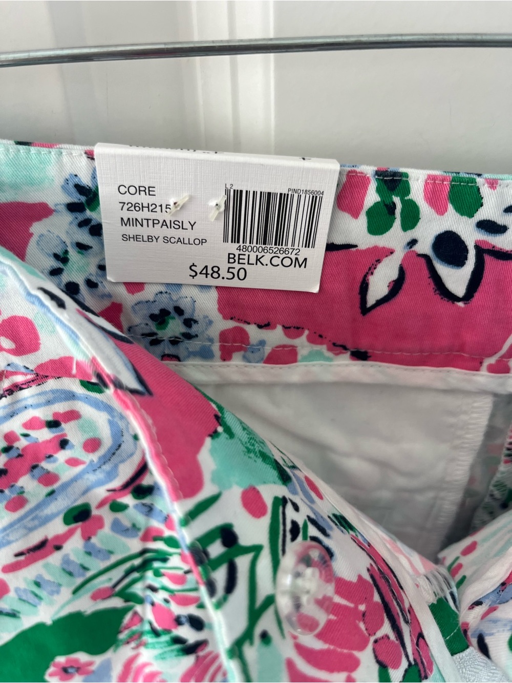 Crown & Ivy NWT size 4 mint paisley Shelby scalloped edge shorts with 4” inseam - Picture 3 of 8